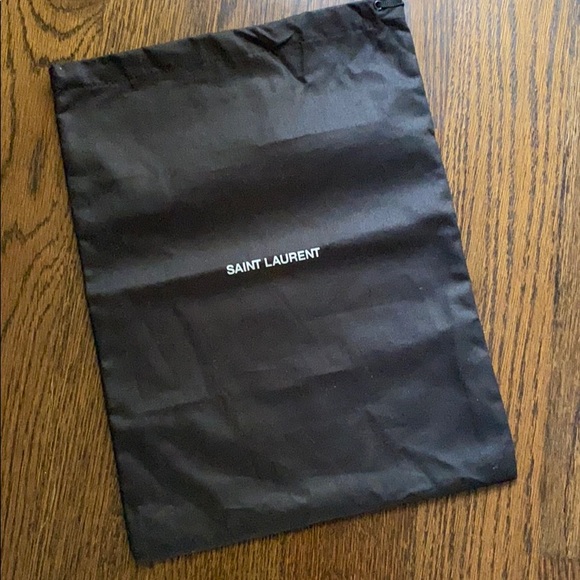 Dust bags many designers available, prices vary - Picture 6 of 11